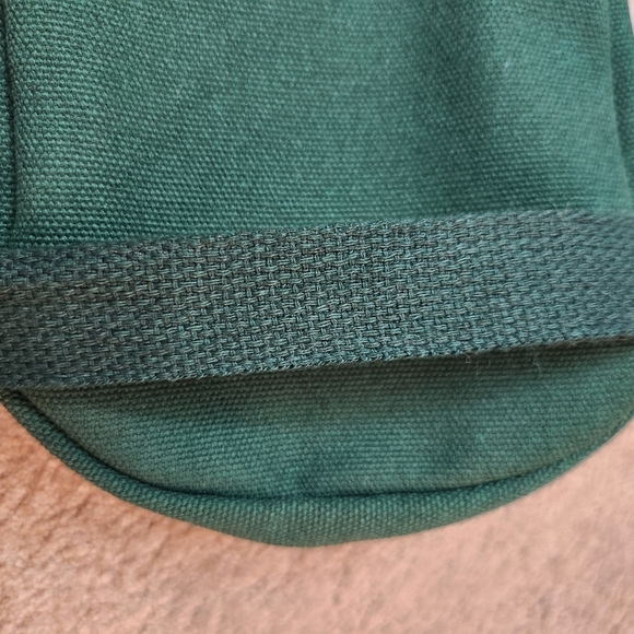 Small Crossbody Avocado Purse Bag Green. See pics for minor imperfections - Picture 12 of 12